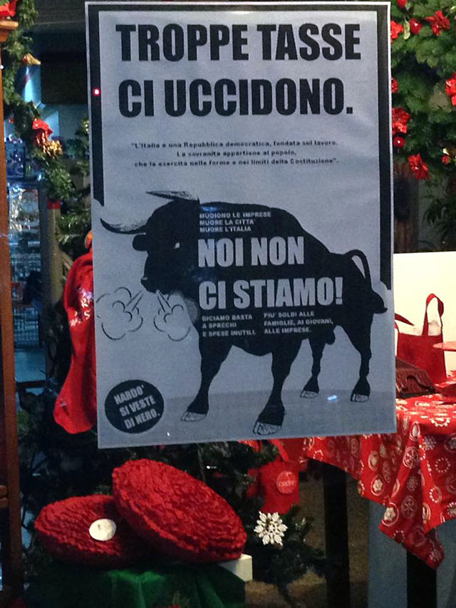 Protesta vetrine tasse web88