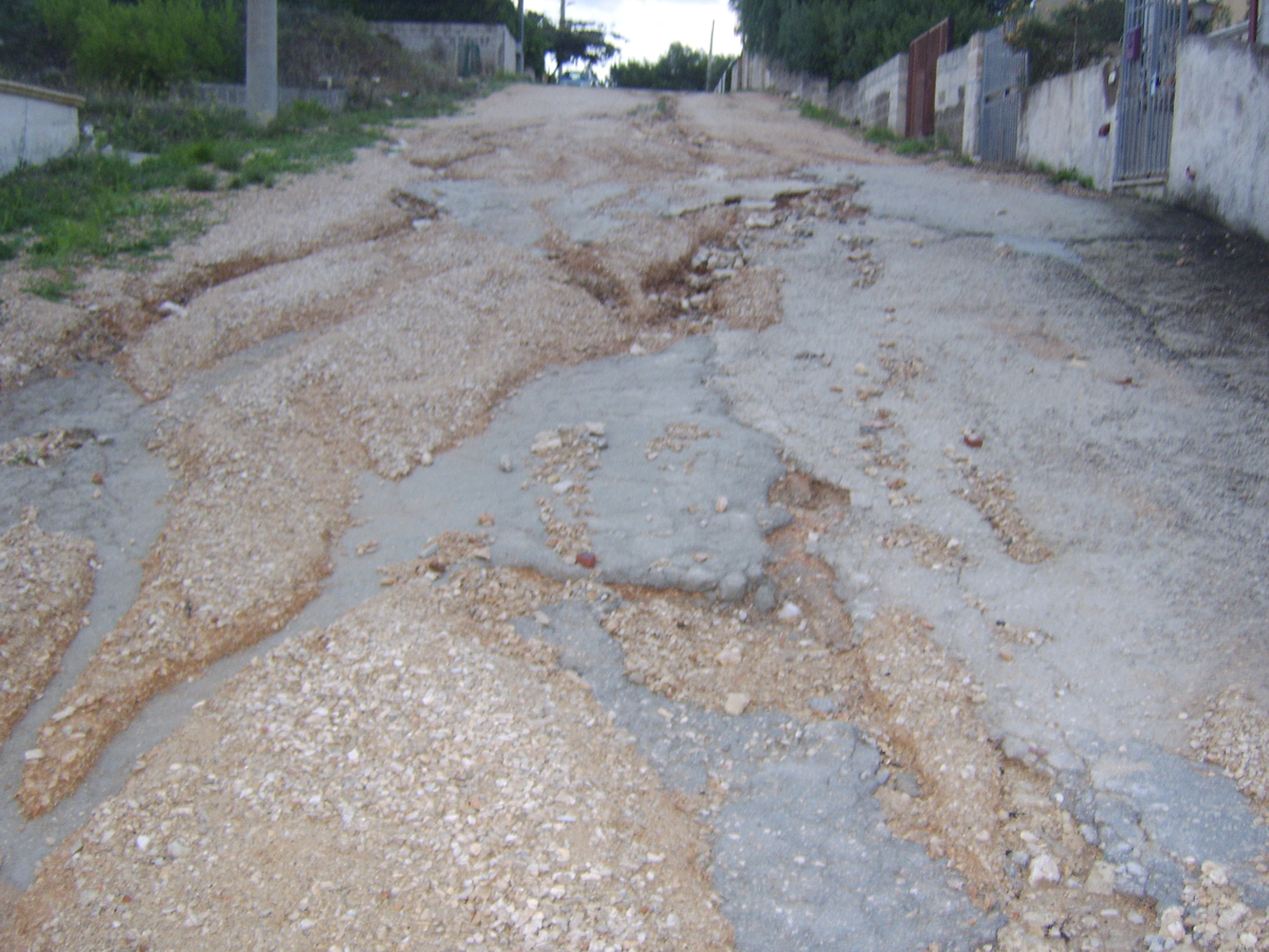 strada santa maria 01