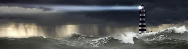 faro-nella-tempesta