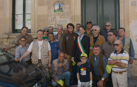 01 caccia di rifiuti
