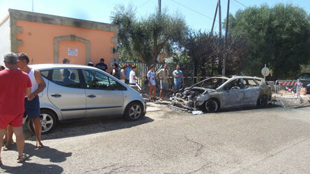 auto incendiata portoselvaggio 1 pdm