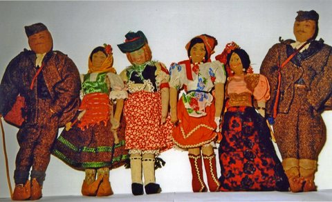 P208 Six dolls 1July1945 108