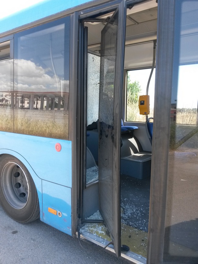 bus2