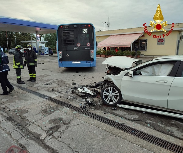 auto bus