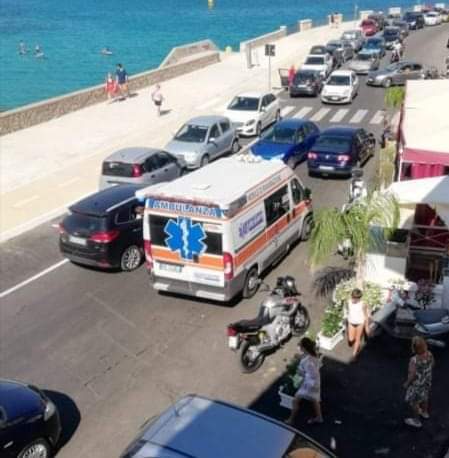 ambulanza bloccata 