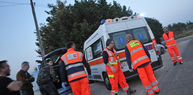 incidente strada galatone 01