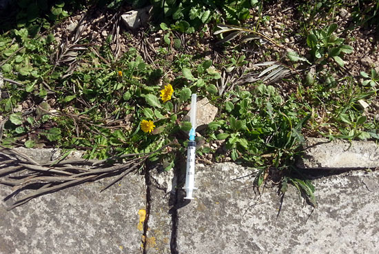 Siringhe cimitero_web1